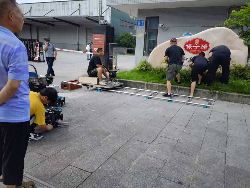 吐鲁番广告片拍摄公司核心优势：全流程服务，让品牌广告片省心更出彩